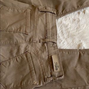 Tan skinny jeggings jeans